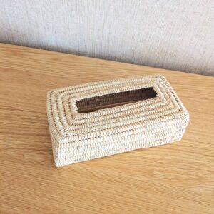 boîte à mouchoirs tressée en palmier naturel